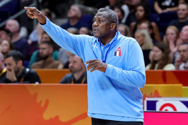 Head Coach Jean Aime Toupane (France) gestures during the FIBA Women s Basketball World Cup Germany 2026 semifinals match between France and Germany at Berlin Arena on September 12, 2026 in Berlin, Germany. (Photo by Marco Steinbrenner DeFodi Images) -