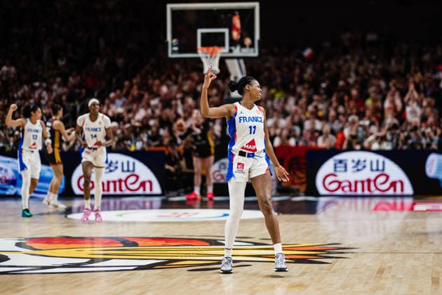 FIBA Women™s Basketball World Cup 2026: Frankreich vs. Deutschland, 12.09.2026 Valeriane Ayayi (Frankreich, 11) jubelt, JUBEL; Basketball, FIBA Women™s Basketball World Cup 2026, Final Phase, Halbfinale: Frankreich vs. Deutschland am 12.09.2026 in der Uber Arena, Berlin Copyright: xBEAUTIFULxSPORTS Tonhäuserx