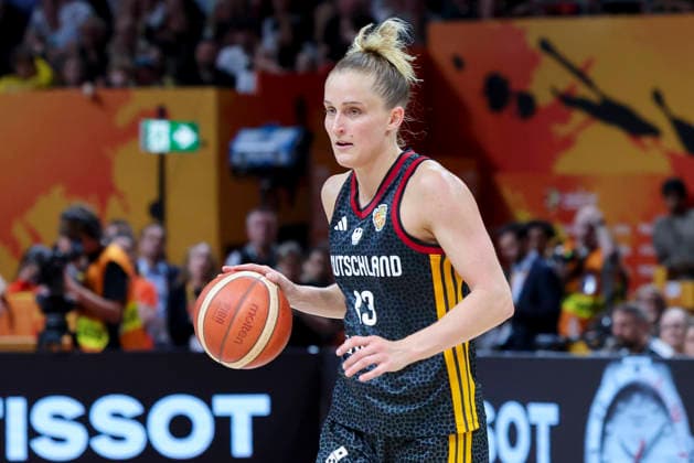 Leonie Fiebich (Germany) controls the ball during the FIBA Women s Basketball World Cup Germany 2026 semifinals match between France and Germany at Berlin Arena on September 12, 2026 in Berlin, Germany. (Photo by Marco Steinbrenner DeFodi Images) -