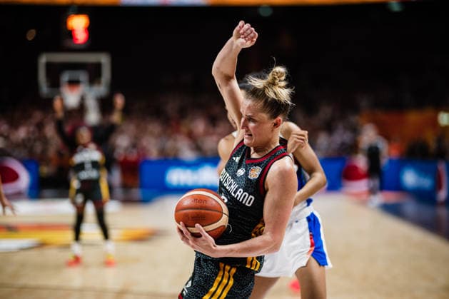 FIBA Women™s Basketball World Cup 2026: Frankreich vs. Deutschland, 12.09.2026 Leonie Fiebich (Deutschland, 13); Basketball, FIBA Women™s Basketball World Cup 2026, Final Phase, Halbfinale: Frankreich vs. Deutschland am 12.09.2026 in der Uber Arena, Berlin Copyright: xBEAUTIFULxSPORTS Tonhäuserx