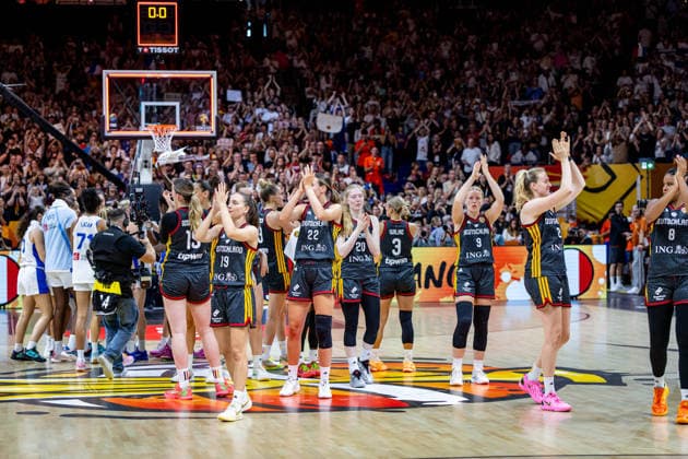 Basketball Berlin 12.09.2026 FIBA Women™s Basketball World Cup Germany 2026 Halbfinale Semifinal Frankreich (FRA) - Deutschland (GER) niederlage Britta Daub (Deutschland, No.19) Emily Bessoir (Deutschland, No.22) Frida Bühner (Deutschland, No.20) Emma Eichmeyer (Deutschland, No.09) Marie Gülich (Deutschland, No.21) Gulich