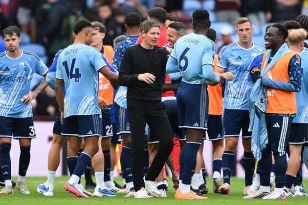 Aston Villa vs Nottingham Forest Premier League Oliver Glasner, head coach of Nottingham Forest, celebrates during the Premier League match between Aston Villa and Nottingham Forest at Villa Park in Birmingham, on September 12, 2026. Birmingham West Midlands  Copyright: xMIxNewsx originalFilename:fletcher-astonvil260912_npv7l.jpg