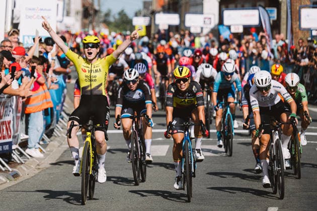 A Travers Les Hauts-de-France, Finishline Of 4th Edition Nienke Veenhoven of the Netherlands and Visma-Lease a Bike wins the fourth edition of A Travers les Hauts-de-France (WE 1.1) in a sprint finish on Saturday, contested over 130.5 kilometers between Queant and Ecourt-Saint-Quentin in Pas-de-Calais, France. Veenhoven finishes ahead of Shari Bossuyt of Belgium and AG Insurance-Soudal Team and defending champion Lara Gillespie of Ireland and UAE Team L IMAD. Ecourt-Saint-Quentin France  Copyright: xGautierxDemouveauxx originalFilename:demouveaux-notitle260912_np2R3.jpg