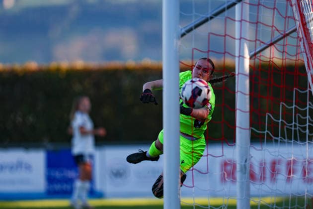12. September 2026, Fussball, AXA Women™s Super League 2026 27, Runde 6, FC Rapperswil-Jona vs. Servette FC ChÃªnois FÃ minin, Stadion Grünfeld, Jona, Schweiz 1:1 für Servette durch Asun Martinez (8, Servette FC ChÃªnois FÃ minin) Photo: Urs Ottiger