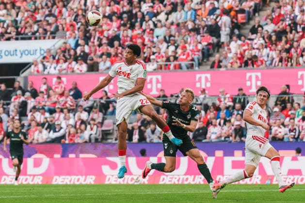 12.09.2026, xjmrgnx, Fussball 1.Bundesliga, 1.FC Koeln - SV Werder Bremen v.l. Jahmai Simpson-Pusey (22, Koeln) klärt einen Ball per Kopf gegen Marco Grüll (17, Bremen) (DFL DFB REGULATIONS PROHIBIT ANY USE OF PHOTOGRAPHS as IMAGE SEQUENCES and or QUASI-VIDEO) Koeln *** September 12, 2026, xjmrgnx, Soccer, Bundesliga 1, 1 FC Cologne vs. SV Werder Bremen: Jahmai Simpson Pusey (22), Cologne clears the ball with a header against Marco Grüll (17), Bremen. DFL and DFB regulations prohibit any use of photographs as image sequences and or quasi-video. Cologne