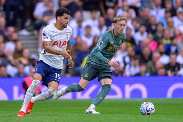 LONDON, ENGLAND SEPTEMBER 12 - Dominic Solanke of Tottenham Hotspur on the ball during the Premier League game between Tottenham Hotspur and Everton at Tottenham Hotspur Stadium on September 12, 2026 in London, England. (Photo by Keeran Marquis Sports Press Photo)  Copyright: xKeeranxMarquis SPPx Sportspressphoto_SPR228867