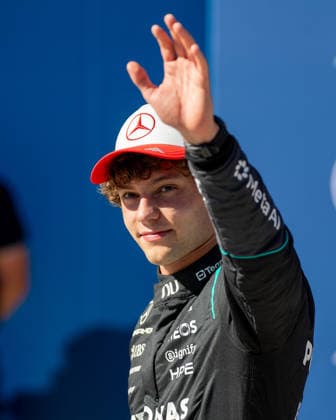 September 12, 2026, Madrid, Madrid, Spain: Andrea Kimi Antonelli (ITA Mercedes) waving to the fans during the Formula 1 Madrid Grand Prix 2026. Madrid Spain - ZUMAl234 20260912_znp_l234_007 Copyright: xGabrielxLopezx