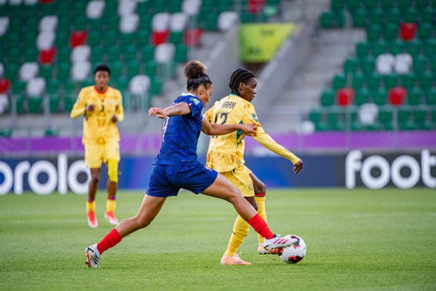 September 12, 2026, Sosnowiec, Silesian Voivodeship, Poland: CHABOD CELIA of France (L) competes the ball with NYARKO SARAH of Ghana (R) during the FIFA U20 Womens World Cup Poland 2026 match between Ghana versus France at ArcelorMittal Park Sosnowiec Poland - ZUMAs385 20260912_zsp_s385_059 Copyright: xLeopoldxSoglox