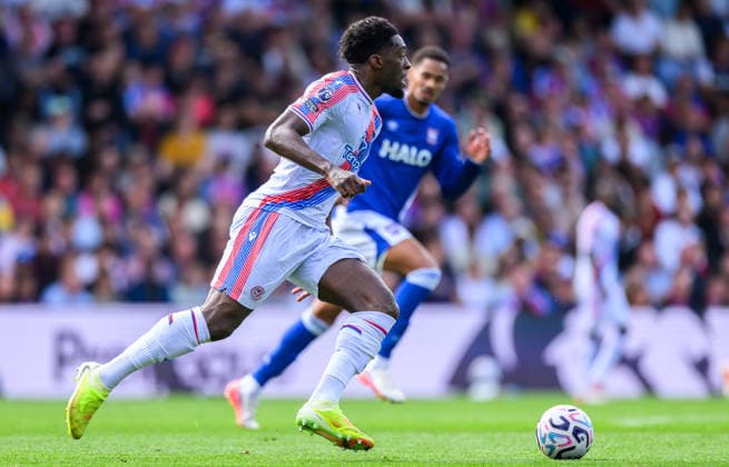 Crystal Palace v Ipswich Town Premier League Axel Disasi of Crystal Palace advances with the ball during the Premier League match at Selhurst Park, London 12 09 2026 UK Newspapers OUT Copyright: xGraemexWilcocksonx FIL-23935-0129