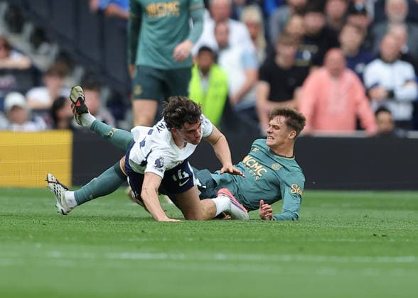 12th September 2026; Tottenham Hotspur Stadium, London, England; Premier League Football, Tottenham Hotspur versus Everton; Harrison Armstrong of Everton tackles Archie Gray of Tottenham Hotspur JohnxPatrickxFletcher