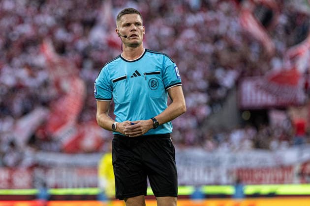 1.Bundesliga: 1. FC Köln - SV Werder Bremen; 12.09.2026 Florian Exner (Schiedsrichter, Münster) 1.Fußball Bundesliga 3. Spieltag: 1. FC Köln - SV Werder Bremen; RheinEnergieStadion, Köln; 12.09.2026 DFL regulations prohibit any use of photographs as image sequences and or quasi video. *** 1 Bundesliga 1 FC Cologne vs. SV Werder Bremen September 12, 2026 Florian Exner, referee, Münster 1 Bundesliga Matchday 3 1 FC Cologne vs. SV Werder Bremen RheinEnergieStadion, Cologne, September 12, 2026 DFL regulations prohibit any use of photographs as image sequences and or quasi-video Copyright: xBEAUTIFULxSPORTS Buriakovx