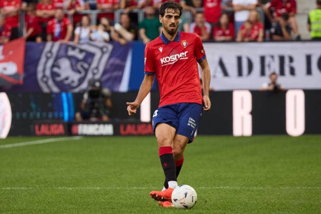 LaLiga EASports 2026 27 CA Osasuna v RCD Espanyol Alejandro Catena (24. OSA) in action during the LaLiga EA Sports match between CA Osasuna and RCD Espanyol played at El Sadar in Pamplona. Credit: Inigo Alzugaray Agencia LOF Pamplona LaLiga EASports 2026 27 CA Osasuna v RCD Espanyol
