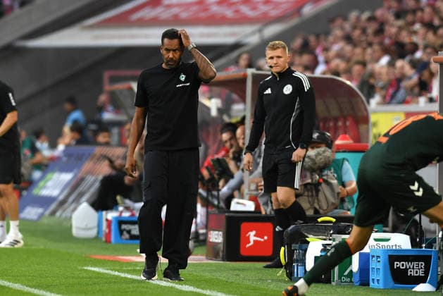 Trainer Daniel Thioune (Werder Bremen) gestikuliert, gestik waehrend des Spiels der 1. Bundesliga zwischen 1. FC Koeln und SV Werder Bremen, RheinEnergieStadion am 12. September 2026 in Koeln, Deutschland. (Foto von Ralf Treese DeFodi Images) +++ Trainer Daniel Thioune (Werder Bremen) gestures during the Bundesliga match between 1. FC Koeln and SV Werder Bremen at RheinEnergieStadion on September 12, 2026 in Cologne, Germany. (Photo by Ralf Treese DeFodi Images) DFB DFL REGULATIONS PROHIBIT ANY USE OF PHOTOGRAPHS AS IMAGE SEQUENCES AND OR QUASI-VIDEO. (Photo by Ralf Treese DeFodi Images) - *** Werder Bremen coach Daniel Thioune gestures during the Bundesliga match between 1. FC Köln and SV Werder Bremen, RheinEnergieStadion on September 12, 2026, in Cologne, Germany. Photo by Ralf Treese, DeFodi Images. Coach Daniel Thioune of Werder Bremen gestures during the Bundesliga match between 1. FC Köln and SV Werder Bremen at RheinEnergieStadion on September 12, 2026 in Cologne, Germany. Photo by Ralf Treese, DeFodi Images. DFB and DFL regulations prohibit any use of photographs as image sequences and or quasi-video. Photo by Ralf Treese, DeFodi Images.
