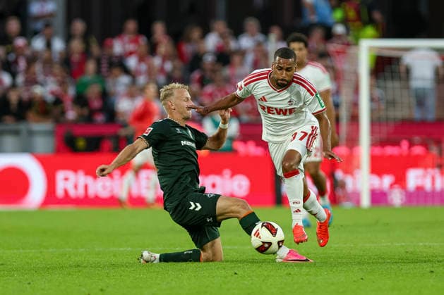 12.09.2026, GER, Fussball, Herren, Bundesliga , Saison 2026 2027, 1. FC Köln - SV Werder bremen Marco Grüll (Bremen) und Linton Maina (Köln) im Kampf um den Ball Köln RheinEnergieSTADION Nordrhein-Westfalen Deutschland *** September 12, 2026, GER, Soccer, Men s, Bundesliga, 2026–2027 Season, 1. FC Köln vs. SV Werder Bremen; Marco Grüll (Bremen) and Linton Maina (Köln) battle for the ball; Köln, RheinEnergieSTADION, North Rhine-Westphalia, Germany Copyright: xAdrianxSchlüterx
