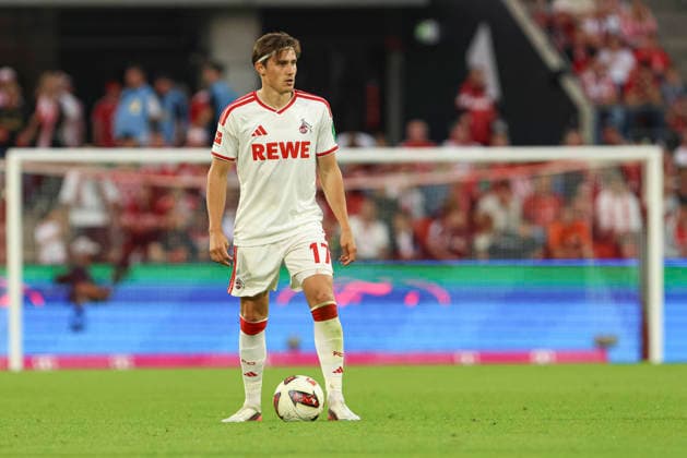 Alessio Castro-Montes (1. FC Koeln) schaut waehrend des Spiels der 1. Bundesliga zwischen 1. FC Koeln und SV Werder Bremen, RheinEnergieStadion am 12. September 2026 in Koeln, Deutschland. (Foto von Oliver Kaelke DeFodi Images) +++ Alessio Castro-Montes (1. FC Koeln) looks on during the Bundesliga match between 1. FC Koeln and SV Werder Bremen at RheinEnergieStadion on September 12, 2026 in Cologne, Germany. (Photo by Oliver Kaelke DeFodi Images) DFB DFL REGULATIONS PROHIBIT ANY USE OF PHOTOGRAPHS AS IMAGE SEQUENCES AND OR QUASI-VIDEO. (Photo by Oliver Kaelke DeFodi Images) - *** Alessio Castro Montes of 1. FC Köln watches during the Bundesliga match between 1. FC Köln and SV Werder Bremen, RheinEnergieStadion on September 12, 2026, in Cologne, Germany. Photo by Oliver Kaelke, DeFodi Images. Alessio Castro Montes of 1. FC Köln looks on during the Bundesliga match between 1. FC Köln and SV Werder Bremen at RheinEnergieStadion on September 12, 2026 in Cologne, Germany. Photo by Oliver Kaelke, DeFodi Images. DFB and DFL regulations prohibit any use of photographs as image sequences and or quasi-video. Photo by Oliver Kaelke, DeFodi Images