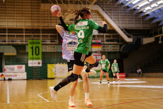 2. Alsco Handball Bundesliga Frauen - 3. Spieltag: Füchse Berlin - Rostocker Handball Club AnaÃ¯s Gouveia (Füchse Berlin, 9) beim Sprungwurf am 12.09.2026 in der Sporthalle Charlottenburg, Berlin (Berlin) Berlin Sporthalle Charlottenburg Berlin Deutschland