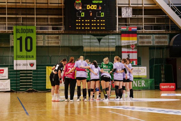 2. Alsco Handball Bundesliga Frauen - 3. Spieltag: Füchse Berlin - Rostocker Handball Club Mannschaftskreis am 12.09.2026 in der Sporthalle Charlottenburg, Berlin (Berlin) Berlin Sporthalle Charlottenburg Berlin Deutschland