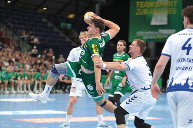 Handball, HBL2: SC DHfK Leipzig - VfL Lübeck-Schwartau; 12.09.2026 Matej Klima (13, SC DHfK Leipzig) setzt sich durch. Handball, 2. Bundesliga, Saison 2026 2027, 3. Spieltag: SC DHfK Leipzig vs. VfL Lübeck-Schwartau am 12.09.2026 in der Quarterback Immobilien Arena Leipzig. Copyright: xBEAUTIFULxSPORTS JanxKaeferx