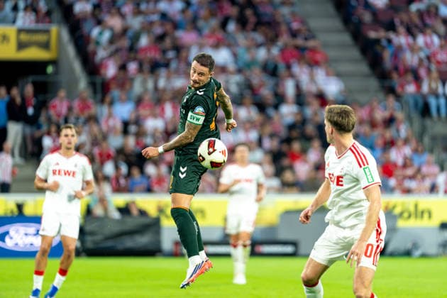 Marco Friedl (SV Werder Bremen, 32) koepft den Ball weg vor Marius Buelter (1.FC Koeln, 30) 1.FC Köln vs. SV Werder Bremen, Fussball, Bundesliga, 3.Spieltag, Saison 2026 27, 12.09.2026, DFL REGULATIONS PROHIBIT ANY USE OF PHOTOGRAPHS AS IMAGE SEQUENCES AND OR QUASI-VIDEO, 1.FC Köln vs. SV Werder Bremen, Fussball, Bundesliga, 3.Spieltag, Saison 2026 27, 12.09.2026 Köln *** Marco Friedl (SV Werder Bremen, 32) heads the ball away from Marius Buelter (1. FC Köln, 30). 1. FC Köln vs. SV Werder Bremen, Soccer, Bundesliga, Matchday 3, 2026–27 season, September 12, 2026, DFL regulations prohibit any use of photographs as image sequences and or quasi-video, 1. FC Köln vs. SV Werder Bremen, soccer, Bundesliga, Matchday 3, 2026–27 season, December 9, 2026, Cologne Copyright: xEibner-Pressefoto LukasxBaldygax EP_LBA