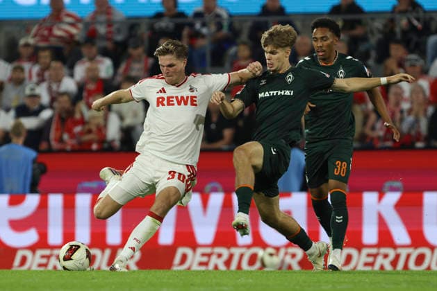 Marius Buelter (1. FC Koeln) und Mick Schmetgens (SV Werder Bremen) im Zweikampf waehrend des Spiels der 1. Bundesliga zwischen 1. FC Koeln und SV Werder Bremen, RheinEnergieStadion am 12. September 2026 in Koeln, Deutschland. (Foto von Oliver Kaelke DeFodi Images) +++ Marius Buelter (1. FC Koeln) und Mick Schmetgens (SV Werder Bremen) battle for the ball during the Bundesliga match between 1. FC Koeln and SV Werder Bremen at RheinEnergieStadion on September 12, 2026 in Cologne, Germany. (Photo by Oliver Kaelke DeFodi Images) DFB DFL REGULATIONS PROHIBIT ANY USE OF PHOTOGRAPHS AS IMAGE SEQUENCES AND OR QUASI-VIDEO. (Photo by Oliver Kaelke DeFodi Images) - *** Marius Buelter of 1. FC Köln and Mick Schmetgens of SV Werder Bremen battle for the ball during the Bundesliga match between 1. FC Köln and SV Werder Bremen at RheinEnergieStadion on September 12, 2026, in Cologne, Germany. Photo by Oliver Kaelke, DeFodi Images. Marius Buelter of 1. FC Köln and Mick Schmetgens of SV Werder Bremen battle for the ball during the Bundesliga match between 1. FC Köln and SV Werder Bremen at RheinEnergieStadion on September 12, 2026 in Cologne, Germany. Photo by Oliver Kaelke, DeFodi Images. DFB and DFL regulations prohibit any use of photographs as image sequences and or quasi-video. Photo by Oliver Kaelke, DeFodi Images