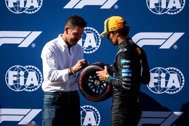 F1 - SPANISH GRAND PRIX 2026 Diego Simeone NORRIS Lando (gbr), McLaren F1 Team MCL40, portrait Pirelli award during the 2026 Formula 1 Spanish Grand Prix, 14th round of the 2026 Formula One World Championship, WM, Weltmeisterschaft from September 11 to 13, 2026 on the Madring, in Madrid, Spain - MadridSpain  Copyright: xALBERTOxVIMERCATIx