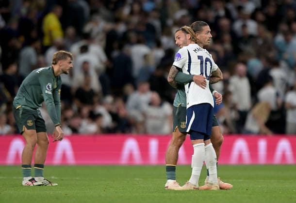 Tottenham Hotspur V Everton. Premier League. James Maddison (Spurs) and Jack Grealish (Everton) hug at the end of the game during the Tottenham Hotspur V Everton Premier League match at the Tottenham Hotspur Stadium, London. This Image is for EDITORIAL USE ONLY. Licence required from the Football DataCo for any other use. Tottenham Tottenham Hotspur Stadium UK Copyright: xMartinxDaltonx Spurs_Everton_120926_MD_40
