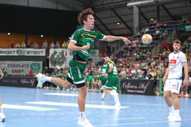 Handball, HBL2: SC DHfK Leipzig - VfL Lübeck-Schwartau; 12.09.2026 Staffan Peter (18, SC DHfK Leipzig) wirft. Handball, 2. Bundesliga, Saison 2026 2027, 3. Spieltag: SC DHfK Leipzig vs. VfL Lübeck-Schwartau am 12.09.2026 in der Quarterback Immobilien Arena Leipzig. Copyright: xBEAUTIFULxSPORTS JanxKaeferx