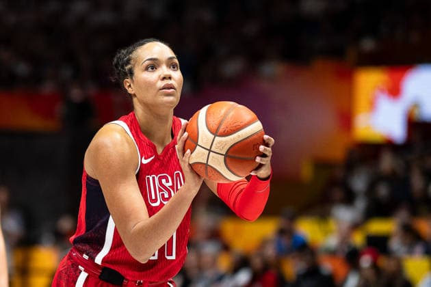 Napheesa Collier (USA, 11) beim Freiwurf, GER, Spanien vs. USA, Basketball, FIBA Women s World Cup 2026, Halbfinale, 12.09.2026 GER, Spanien vs. USA, Basketball, FIBA Women s World Cup 2026, Halbfinale, 12.09.2026 Berlin Copyright: xEibner-Pressefoto MaxxVincenx EP_MVN