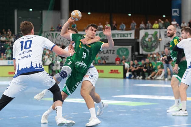 Handball, HBL2: SC DHfK Leipzig - VfL Lübeck-Schwartau; 12.09.2026 Matej Klima (13, SC DHfK Leipzig) wird attackiert. Handball, 2. Bundesliga, Saison 2026 2027, 3. Spieltag: SC DHfK Leipzig vs. VfL Lübeck-Schwartau am 12.09.2026 in der Quarterback Immobilien Arena Leipzig. Copyright: xBEAUTIFULxSPORTS JanxKaeferx