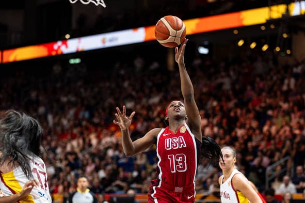 Jackie Young (USA, 13) beim Korbleger, GER, Spanien vs. USA, Basketball, FIBA Women s World Cup 2026, Halbfinale, 12.09.2026 GER, Spanien vs. USA, Basketball, FIBA Women s World Cup 2026, Halbfinale, 12.09.2026 Berlin Copyright: xEibner-Pressefoto MaxxVincenx EP_MVN