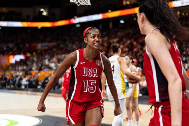 Angel Reese (USA, 15) jubelt Jubel mit Breanna Stewart (USA, 10), GER, Spanien vs. USA, Basketball, FIBA Women s World Cup 2026, Halbfinale, 12.09.2026 GER, Spanien vs. USA, Basketball, FIBA Women s World Cup 2026, Halbfinale, 12.09.2026 Berlin Copyright: xEibner-Pressefoto MaxxVincenx EP_MVN