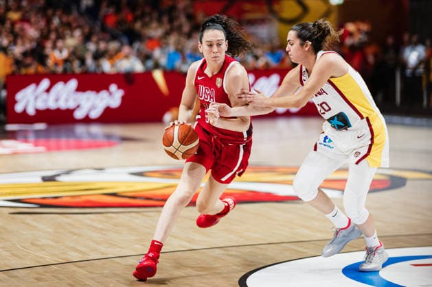 FIBA Women™s Basketball World Cup 2026: Spanien vs. USA, 12.09.2026 Breanna Stewart (USA, 10), Paula Ginzo (Spanien, 20); Basketball, FIBA Women™s Basketball World Cup 2026, Final Phase, Halbfinale: Spanien vs. USA am 12.09.2026 in der Uber Arena, Berlin Copyright: xBEAUTIFULxSPORTS Tonhäuserx