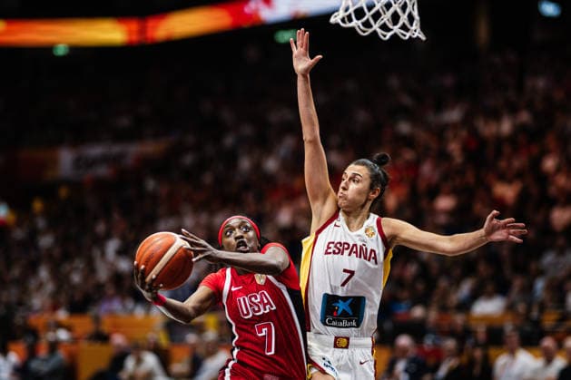 FIBA Women™s Basketball World Cup 2026: Spanien vs. USA, 12.09.2026 Kahleah Copper (USA, 7), Alba Torrens (Spanien, 7); Basketball, FIBA Women™s Basketball World Cup 2026, Final Phase, Halbfinale: Spanien vs. USA am 12.09.2026 in der Uber Arena, Berlin Copyright: xBEAUTIFULxSPORTS Tonhäuserx