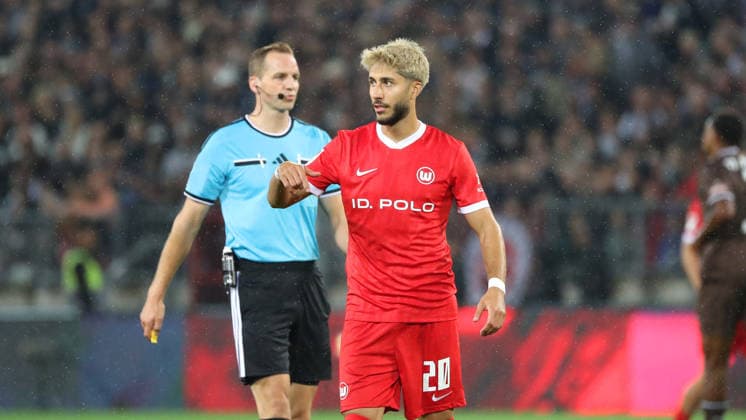 St. Pauli vs. VfL, 2. BL Hamburg, 12.09.2026, Fußball, Herren, Saison 2026 2027, 2. BL, FC St. Pauli vs. VfL Wolfsburg: Muhammed Damar (VfL Wolfsburg) (DFL DFB REGULATIONS PROHIBIT ANY USE OF PHOTOGRAPHS as IMAGE SEQUENCES and or QUASI-VIDEO) Deutschland *** St. Pauli vs. VfL, Bundesliga 2, Hamburg, September 12, 2026, Soccer, Men s, 2026–2027 Season, 2nd Bundesliga, FC St. Pauli vs. VfL Wolfsburg, Muhammed Damar, VfL Wolfsburg. DFL and DFB regulations prohibit any use of photographs as image sequences and or quasi-video. Germany