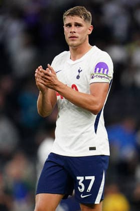 Premier League: Tottenham Hotspur v Everton Micky van de Ven of Tottenham Hotspur at full time during the Premier League match Tottenham Hotspur vs Everton at Tottenham Hotspur Stadium, London, United Kingdom on 12 September 2026 (Photo by Harvey Murphy News Images) Copyright: xHarveyxMurphy NewsxImagesx