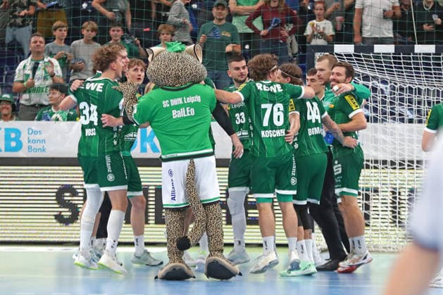 Handball, HBL2: SC DHfK Leipzig - VfL Lübeck-Schwartau; 12.09.2026 Jubel beim Team des SC DHfK Leipzig nach dem knappen Heimsieg. Handball, 2. Bundesliga, Saison 2026 2027, 3. Spieltag: SC DHfK Leipzig vs. VfL Lübeck-Schwartau am 12.09.2026 in der Quarterback Immobilien Arena Leipzig. Copyright: xBEAUTIFULxSPORTS JanxKaeferx