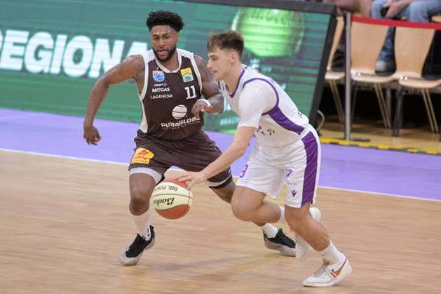 Radvilas Kneizys (BG Goettingen 9) (am Ball), Anthony Gaines (Syntainics MBC 11) , GER, BG Goettingen - Syntainics MBC, Basketball BBL Pokal, 1. Runde, Saison 2026-2027, 12.09.2026. GER, BG Goettingen - Syntainics MBC, Basketball BBL Pokal, 1. Runde, Saison 2026-2027, 12.09.2026 Goettingen Copyright: xEibner-Pressefotox xRolandxSippelx EP_RSL