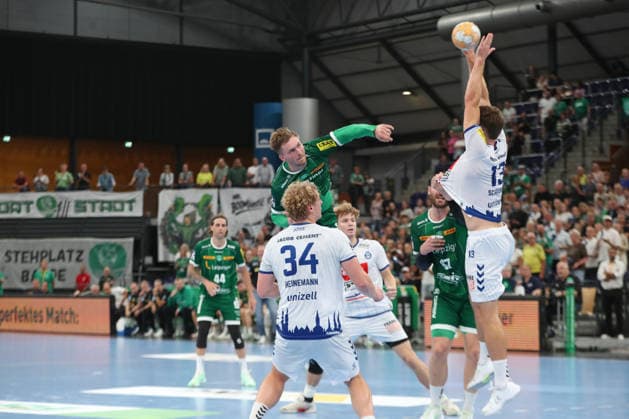 Handball, HBL2: SC DHfK Leipzig - VfL Lübeck-Schwartau; 12.09.2026 Franz Semper (32, SC DHfK Leipzig) beim Wurf. Handball, 2. Bundesliga, Saison 2026 2027, 3. Spieltag: SC DHfK Leipzig vs. VfL Lübeck-Schwartau am 12.09.2026 in der Quarterback Immobilien Arena Leipzig. Copyright: xBEAUTIFULxSPORTS JanxKaeferx