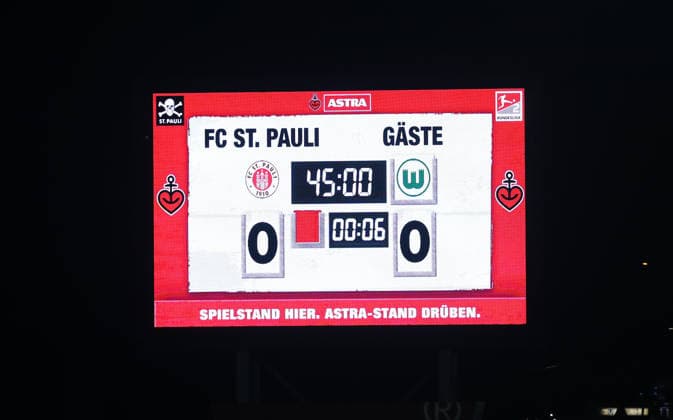 Halbzeit 0-0 Fussball, 2.Liga, Saison 2026-2027, Herren, FC St.Pauli gegen VfL Wolfsburg DFL REGULATIONS PROHIBIT ANY USE OF PHOTOGRAPHS AS IMAGE SEQUENCES AND OR QUASI-VIDEO. *** Halftime 0–0 Soccer, 2nd Division, 2026–2027 Season, Men s, FC St. Pauli vs. VfL Wolfsburg DFL REGULATIONS PROHIBIT ANY USE OF PHOTOGRAPHS AS IMAGE SEQUENCES AND OR QUASI-VIDEO