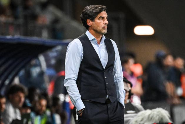 September 12, 2026, Paris, France, France: Paulo FONSECA of Lyon during the Ligue 1 match between Paris FC and Olympique Lyonnais (OL) at Jean-Bouin Stadium on September 12, 2026 in Paris, France. Paris France - ZUMAm308 20260912_zsp_m308_003 Copyright: xMatthieuxMirvillex