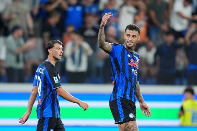Atalanta s Gianluca Scamacca celebrates after scoring 1-1 during the Serie A soccer match between Atalanta and Cagliari at New Balance Arena in Bergamo , Italy - September 12, 2026. - Soccer  Copyright: xSpada LaPressex