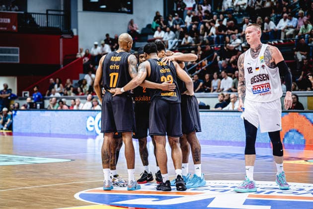 12.09.2026, xhfmx, Basketball BBL Pokal, Giessen 46ers - Chemnitz 99ers Chemnitz Teamkreis Giessen