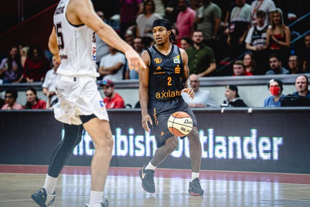 12.09.2026, xhfmx, Basketball BBL Pokal, Giessen 46ers - Chemnitz 99ers Viktor Kovacevic (Gießen 46ers), Stefan Smith (Chemnitz 99ers, 2) Giessen