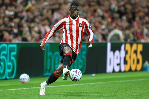 Stadium of Light SUNDERLAND, ENGLAND, SEPTEMBER 12: Nordi Mukiele of Sunderland AFC controls the ball during a Premier League 2026-27 Match between Sunderland AFC and Arsenal FC at the Stadium of Light on September 12, 2026 in Sunderland, England. (Photo by Zach Forster Sports Press Photo) (Zach Forster Sports Press Photo SPP)  Copyright: xZachxForster SportsxPressxPhotox xSPPx spp-en-ZaFoPrPh-spp26_zachf_1209_136