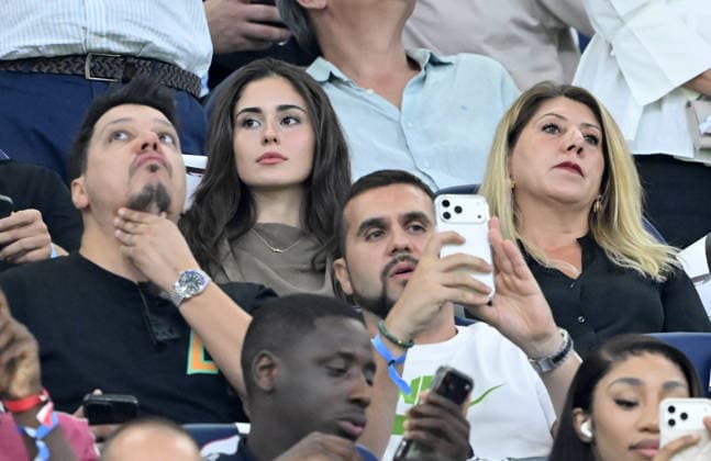 Real Madrid v Rayo Vallecano de Madrid - La Liga MADRID, SPAIN - SEPTEMBER 12: Arda Guler s mother Serap Guler (R), and girlfriend Duru Nayman (L) in the stands during the LaLiga EA Sports 2026 27 match between Real Madrid and Rayo Vallecano de Madrid at Estadio Santiago Bernabeu on September 12, 2026 in Madrid, Spain. Burak Akbulut Anadolu Madrid Spain. Editorial use only. Please get in touch for any other usage.  Copyright: x2026xAnadoluxBurakxAkbulutx