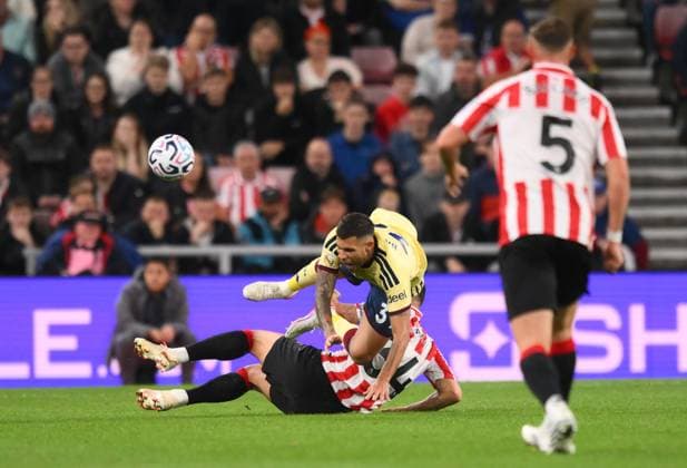 Granit Xhaka of Sunderland fouls Bruno Guimaraes of Arsenal Sunderland v Arsenal, Premier League, Football, Football, Stadium of Light, Sunderland, UK - 12 Sep 2026Sunderland Stadium of Light United Kingdom EDITORIAL USE ONLY No use with unauthorised audio, video, data, fixture lists, club league logos or live services. Online in-match use limited to 120 images, no video emulation. No use in betting, games or single club league player publications.  Copyright: xRichardxLee Shutterstockx 17144590an