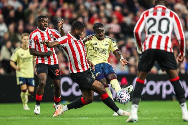 Premier League Sunderland v Arsenal Bukayo Saka of Arsenal takes a shot on goal during the Premier League match Sunderland vs Arsenal at Stadium Of Light, Sunderland, United Kingdom on 12 September 2026 (Photo by Alfie Cosgrove News Images) Sunderland Stadium Of Light Tyne and Wear United Kingdom Copyright: xAlfiexCosgrove NewsxImagesx