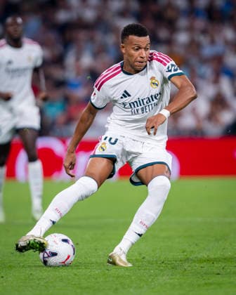 Real Madrid CF v Rayo Vallecano de Madrid - LaLiga EA Sports 2026 27 Kylian Mbappe of Real Madrid CF is in action with the ball during the LaLiga EA Sports football match between Real Madrid CF and Rayo Vallecano de Madrid at Estadio Bernabeu on September 12, 2026 in Madrid, Spain. Madrid Estadio Bernabeu Madrid Spain Copyright: xAlbertoxGardinx AGardin_20260912_Foot_Liga_Rea_Mad_Rayo_0280
