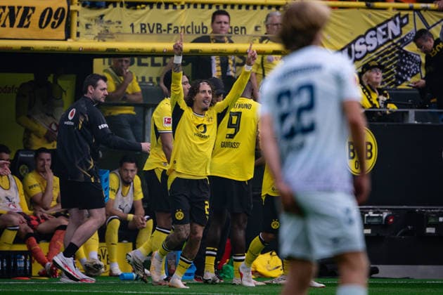 Torjubel zum 1:0 durch Fabio Silva 21 (Borussia Dortmund), Borussia Dortmund vs. SC Paderborn 07, Fussball, 1. Bundesliga, 03. Spieltag, 12.09.2026 DFB regulations prohibit any use of photographs as image sequences and or quasi-video Dortmund Nordrhein-Westfalen Deutschland *** Goal celebration for the 1-0 by Fabio Silva, 21, Borussia Dortmund; Borussia Dortmund vs. SC Paderborn 07, Soccer, Bundesliga 1, Matchday 3, September 12, 2026. DFB regulations prohibit any use of photographs as image sequences and or quasi-video. Dortmund, North Rhine-Westphalia, Germany Copyright: xkolbert-press MarcxNiemeyerx