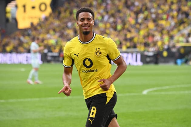 Felix NMECHA (DO) jubelt nach seinem Tor zum 2-0, Jubel, jubeln, Freude, cheers, Fussball 1. Bundesliga, 3.Spieltag, matchday3, Spieltag3, Borussia Dortmund (DO) - SC Paderborn (PB) 3-0 am 12.09.2026 in Dortmund Deutschland. DFL regulations prohibit any use of photographs as image sequences and or quasi-video Â *** Felix NMECHA DO celebrates after scoring the 2-0 goal; celebration, cheering, joy, cheers, Soccer 1 Bundesliga, Matchday 3, matchday3, Matchday 3, Borussia Dortmund vs. SC Paderborn 3–0 on September 12, 2026, in Dortmund, Germany. DFL regulations prohibit any use of photographs as image sequences and or quasi-video.